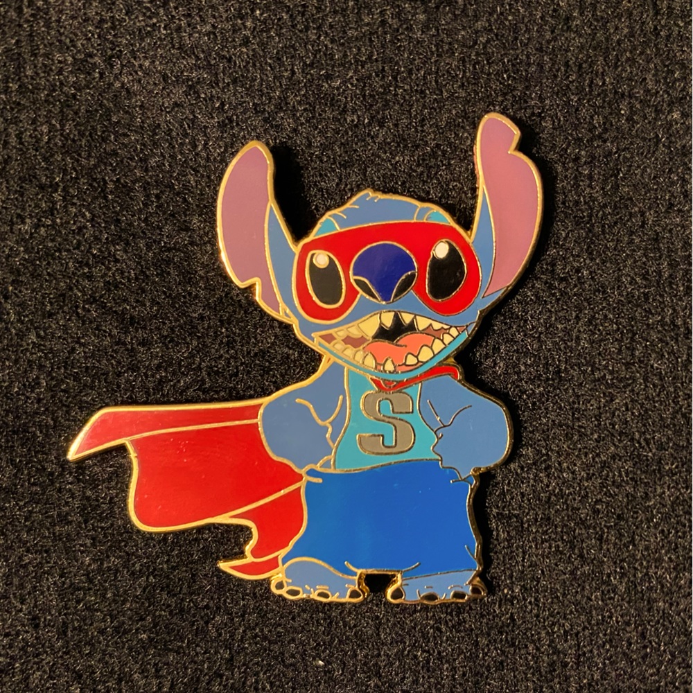 Disney’s Visa Card Limited Edition Superhero Stitch